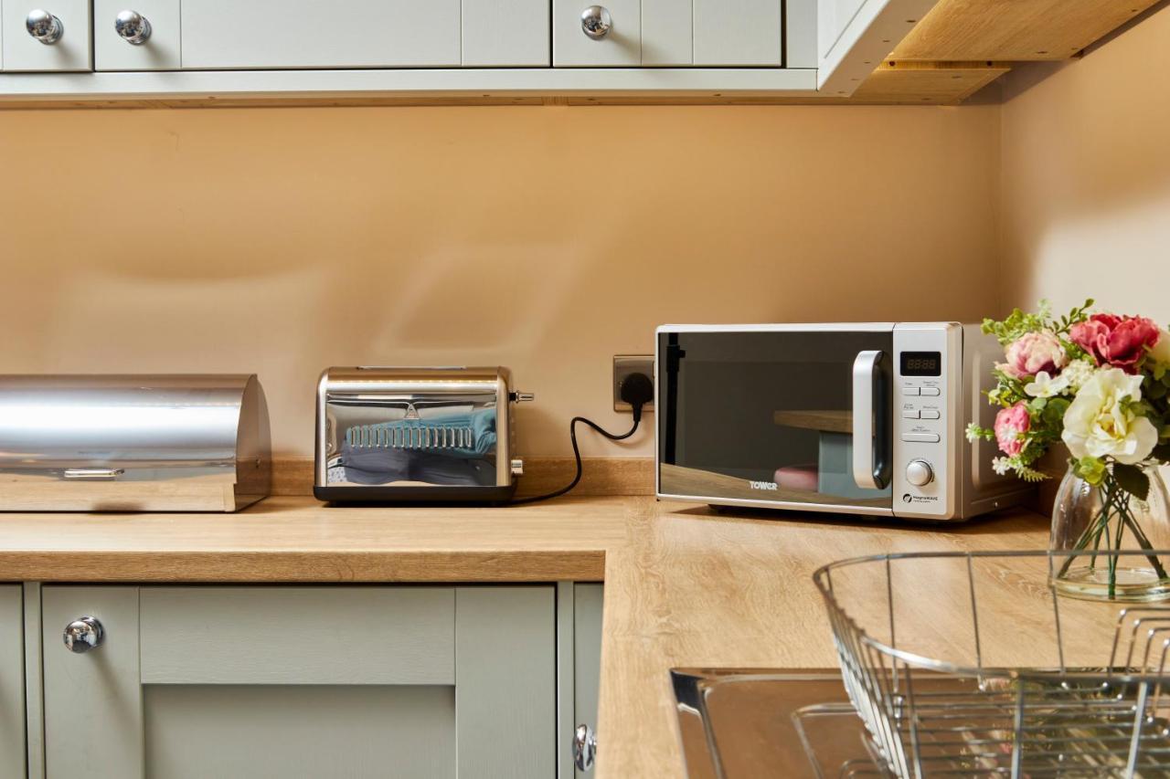 The Stunning Central Harrogate Abode - Sleeps 6 מראה חיצוני תמונה
