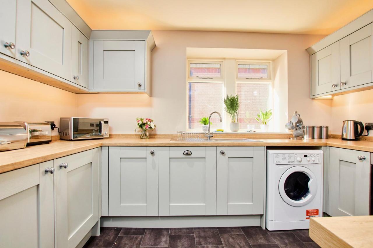 The Stunning Central Harrogate Abode - Sleeps 6 מראה חיצוני תמונה