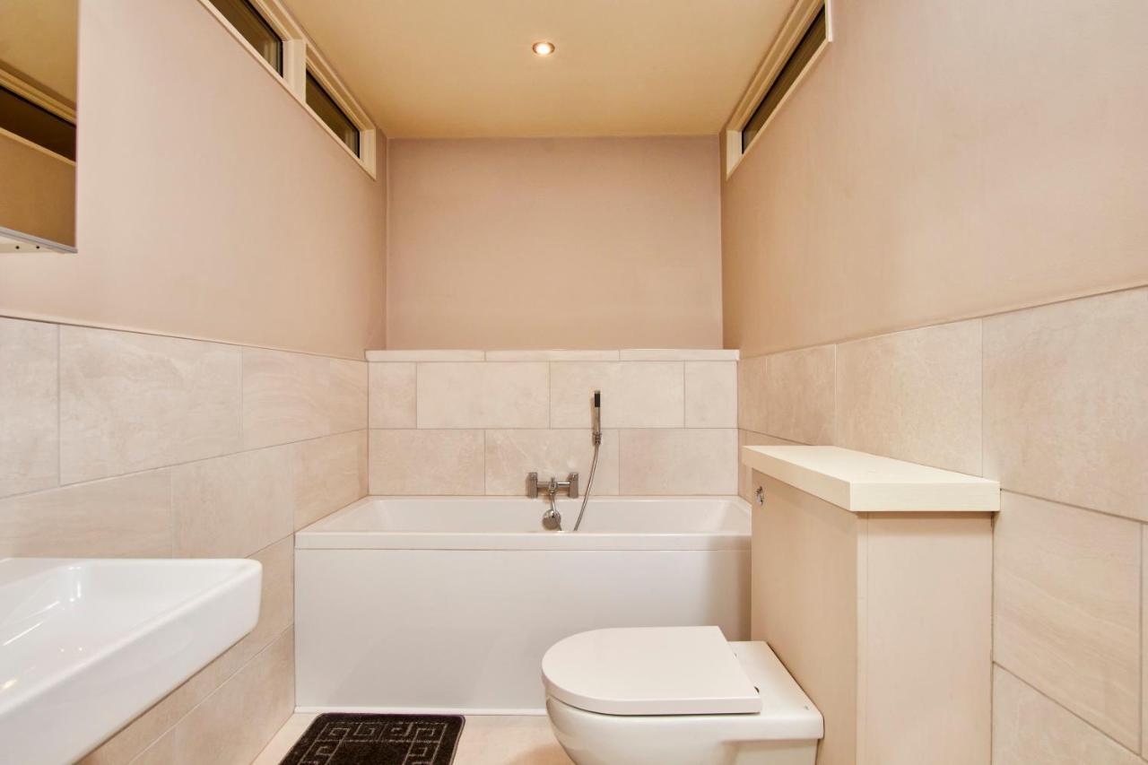 The Stunning Central Harrogate Abode - Sleeps 6 מראה חיצוני תמונה