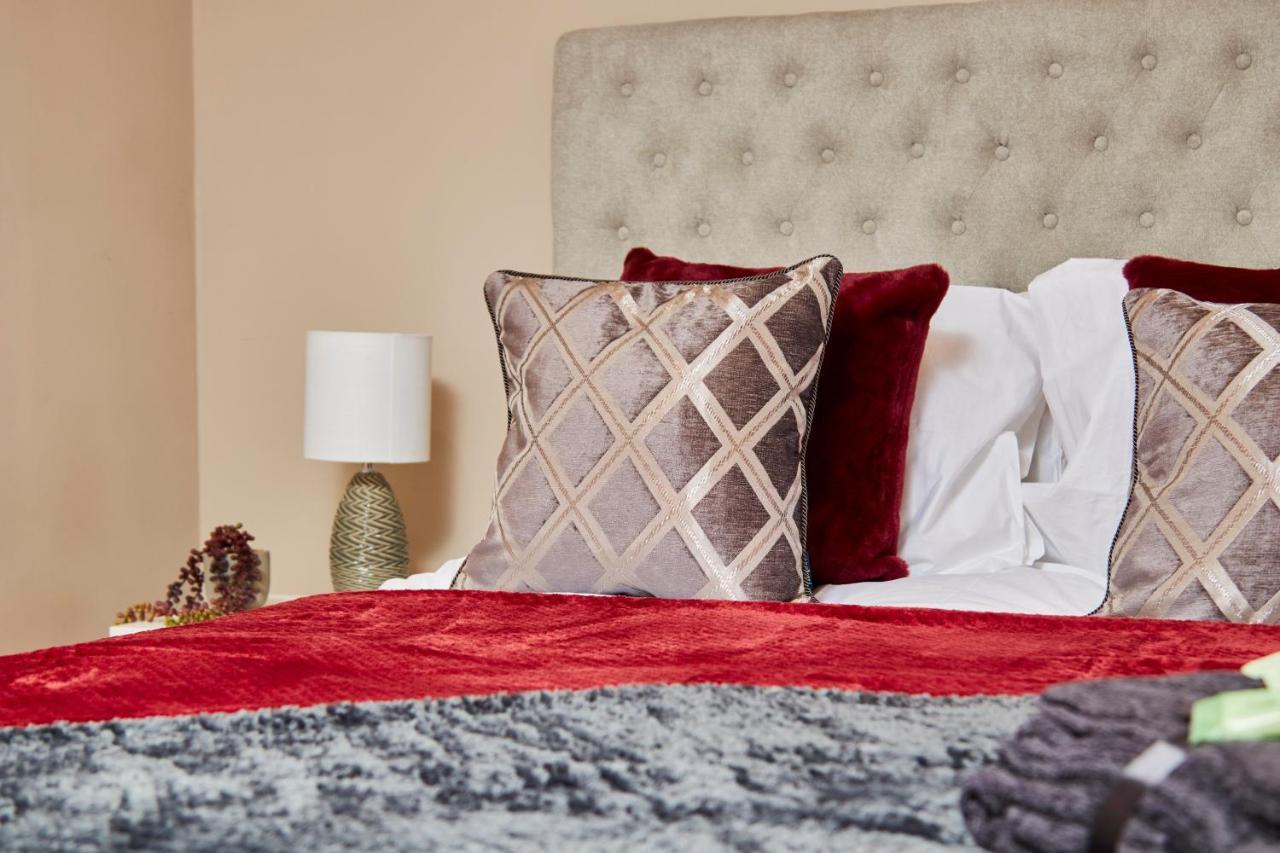 The Stunning Central Harrogate Abode - Sleeps 6 מראה חיצוני תמונה