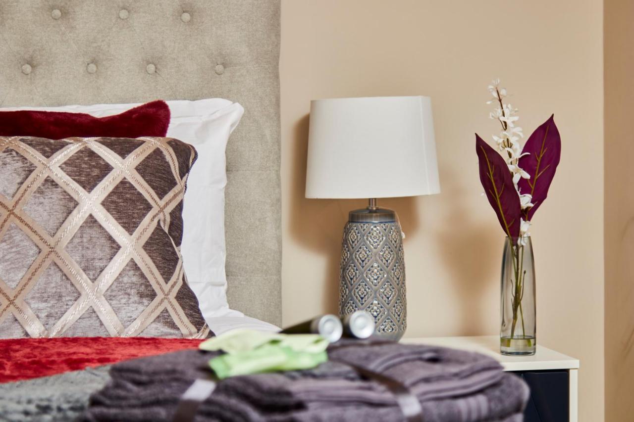 The Stunning Central Harrogate Abode - Sleeps 6 מראה חיצוני תמונה